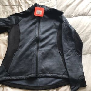 Women’s elevate jacket (size M)